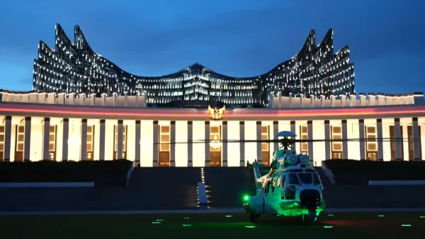 Presiden RI Prabowo Subianto saat tiba di Ibu Kota Nusantara atau IKN, Kabupaten Penajam Paser Utara, Kalimantan Timur (Dok : Ist).