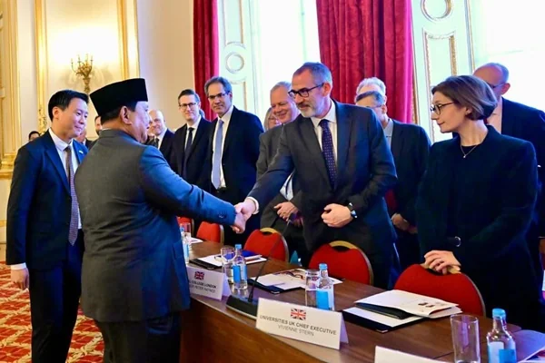 Presiden Republik Indonesia, Prabowo Subianto dalam forum UK–Indonesia Education Roundtable yang digelar di Lancaster House, Londo (Dok : Ist).