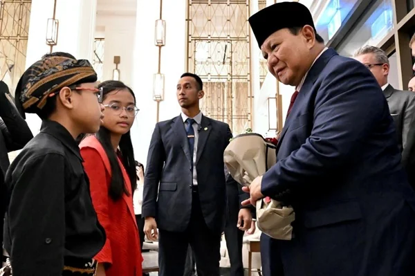 Presiden Prabowo disambut puluhan diaspora Indonesia saat kunjungan kerja ke Yordania (Dok : Ist).